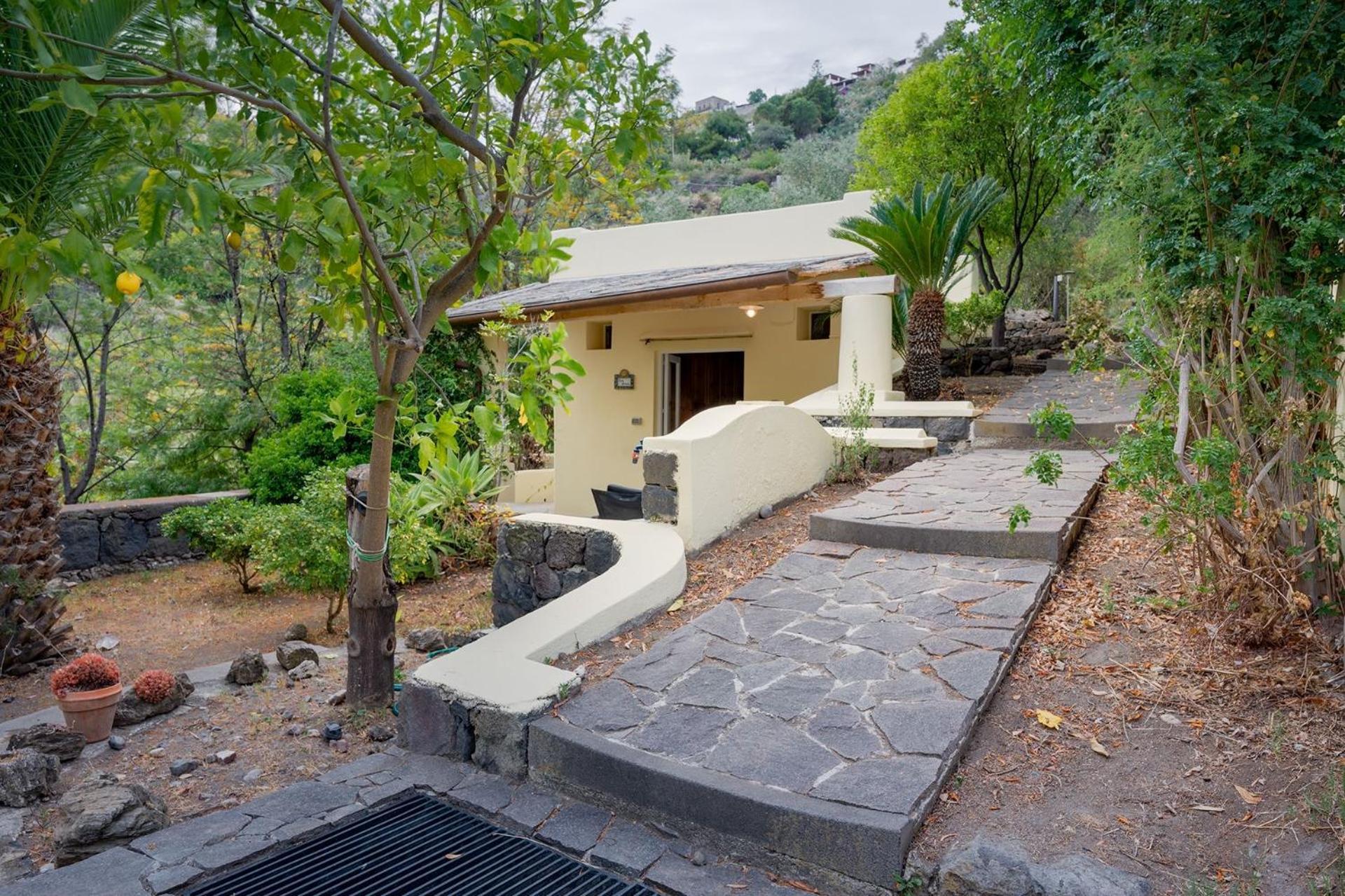 Вилла Casa Scirocco Lipari Экстерьер фото